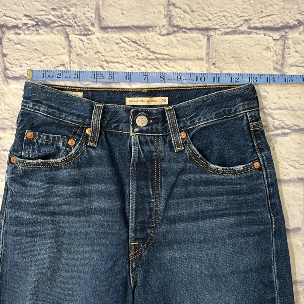 Levi’s Premium Denim Ribcage Straight Ankle High Waisted Denim Jeans Size 26